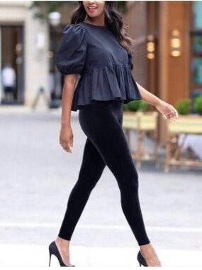 Spanx Velvet Leggings in Very Black - M